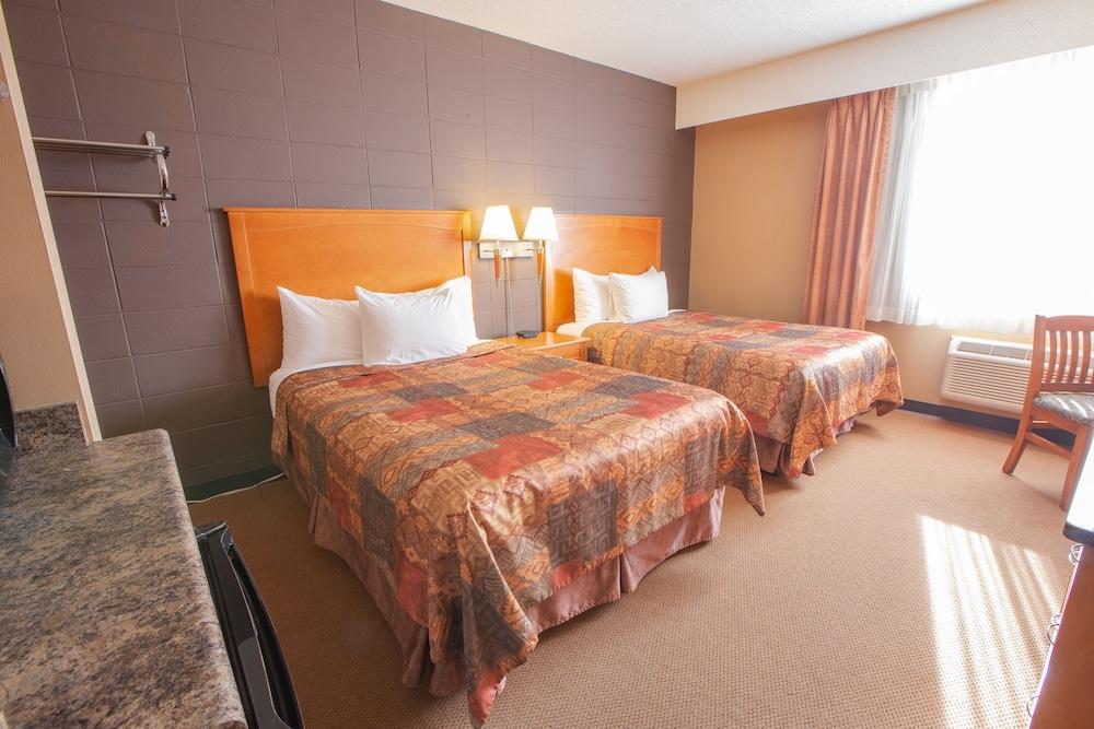 Neighbourhood Inn Hotels In Bonnyville Bagian luar foto