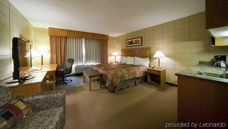 Neighbourhood Inn Hotels In Bonnyville Bagian luar foto